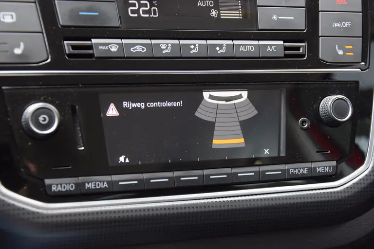 Skoda Citigo e-iV EV Ambition | Volledig Elektrisch | Org. NL | BOVAG Garantie | Stoelverwarming | PDC Achter | Climate Control | 16'' Velgen | DAB Radio | Bluetooth Telefoonverbinding | afbeelding 19