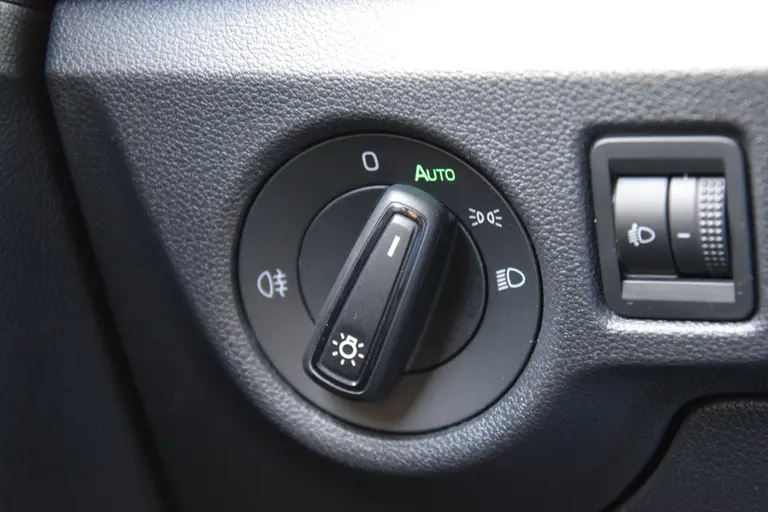Skoda Kamiq 1.0 TSI 110PK Ambition | Org. NL | BOVAG Garantie | Cruise Control | 16'' Velgen | Full LED | DAB+ | Apple Carplay/Android Auto | Airconditioning | Multifunctioneel Stuur | afbeelding 28