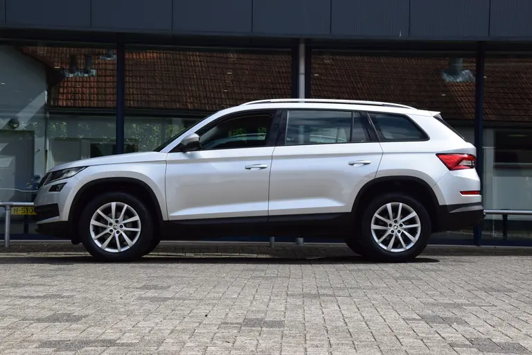 Skoda Kodiaq 1.5 TSI 150PK Business Edition | Org. NL | BOVAG Garantie | Trekhaak | Half Leder | PDC Voor&Achter + Camera | Stoelverwarming | Apple Carplay/Android Auto | Full LED | afbeelding 4