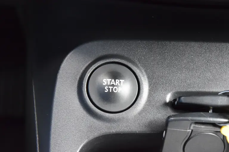 Renault Captur 0.9 TCe 90PK Dynamique | Org. NL | Nieuwe APK | Navigatie | Bluetooth Telefoonverbinding | Parkeersensoren Achter | 17'' Velgen | Keyless Entry | afbeelding 32