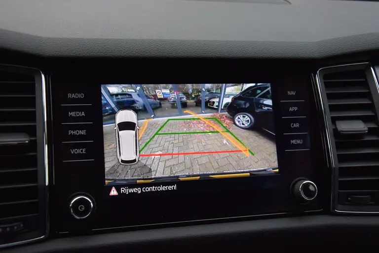 Skoda Kodiaq 1.5 TSI 150PK Business Edition 7-Persoons DSG Automaat | incl. BOVAG Garantie | NL-Auto | Adaptive Cruise Control | Achteruitrijcamera | Stoelverwarming | Navigatie | Full LED | Apple Carplay / Andoid Auto | afbeelding 22