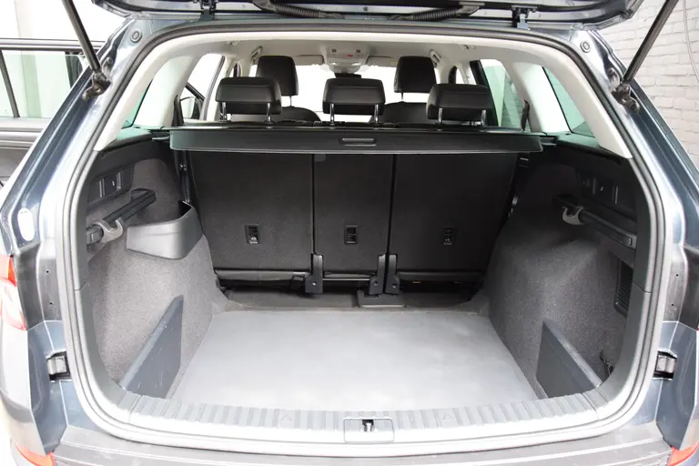 Skoda Kodiaq 1.5 TSI 150PK Business Edition DSG Automaat | Org. NL | BOVAG Garantie | Trekhaak | Achteruitrijcamera | Virtual Cockpit | Full LED | 18'' Velgen | Apple Carplay/Android Auto | afbeelding 32