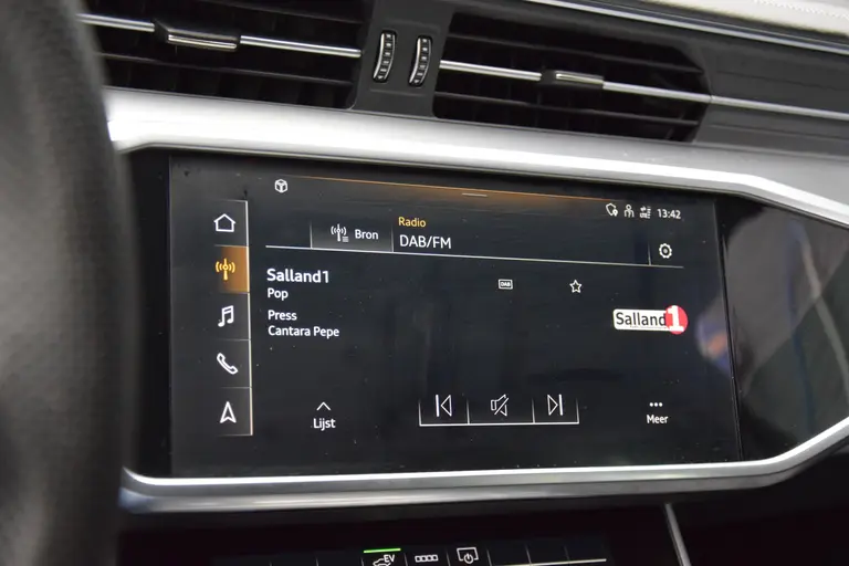 Audi A6 Avant 55 TFSI e 340PK quattro Competition PHEV Plug-in Hybride | Orgineel NL | BOVAG Garantie | Trekhaak | LED Matrix | 20'' Velgen | S-Line | Apple Carplay/Android Auto | Stoelverwarming | afbeelding 25