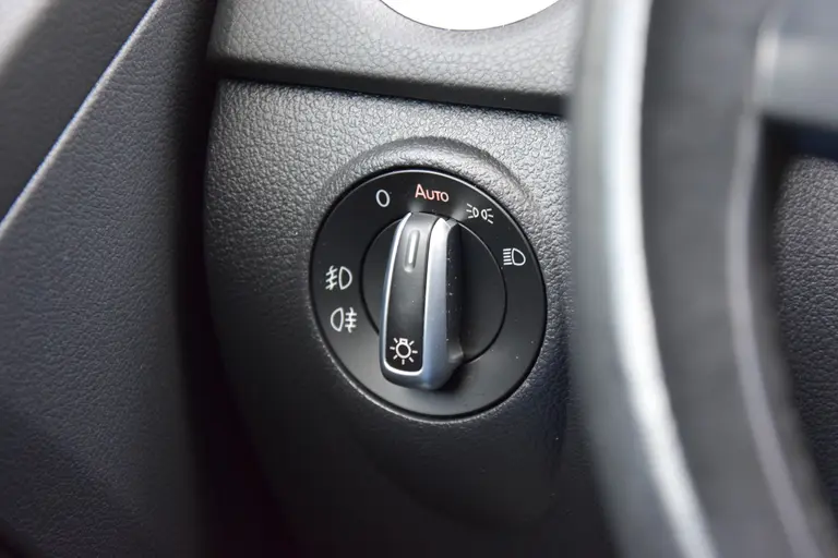 Volkswagen Tiguan 1.4 TSI Sport&Style 160PK | Trekhaak | Navigatie | Volledig Lederen Interieur | Parkeersensoren Achter | Xenon Verlichting | Stoelverwarming | Bluetooth Telefoonverbinding | afbeelding 29