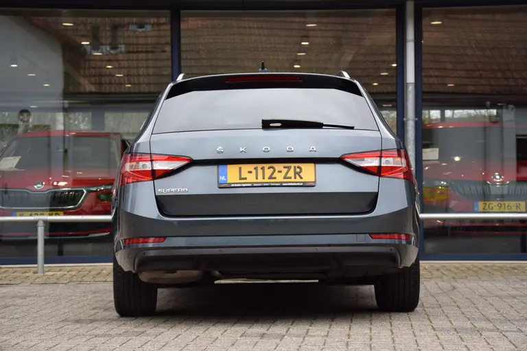 Skoda Superb Combi 1.5 TSI 150K ACT Business Edition DSG Automaat | Org. NL | BOVAG Garantie | Adaptive Cruise Control | Full LED | 17'' Velgen Met All Season Banden | PDC Voor&Achter | afbeelding 13