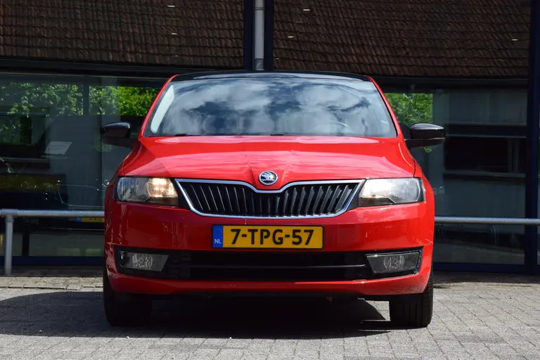 Skoda Rapid Spaceback 1.2 TSI Greentech Ambition Businessline Pro | Org. NL | Trekhaak | APK 6-2026 | Panoramadak | 17'' Velgen | Cruise Control | Airco | DAB+ Radio | afbeelding 11