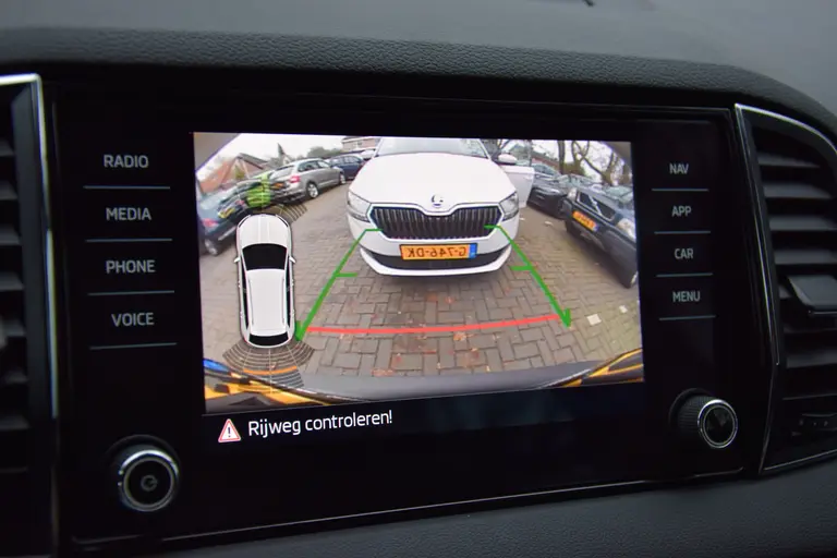 Skoda Karoq 1.5 TSI 150PK ACT Business Edition DSG Automaat | incl. BOVAG Garantie | NL-Auto | Lage KM-stand met NAP | PDC voor & achter | Smartlink+ Apple Carplay/Android Auto | VarioFlex 3 achterstoelen | afbeelding 22