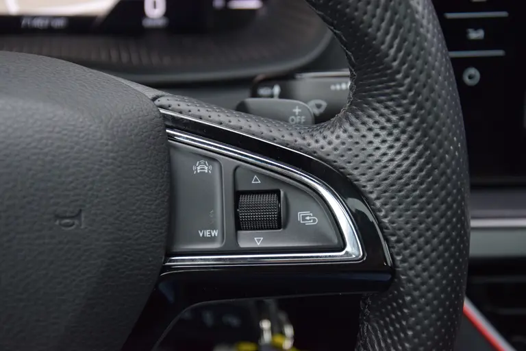 Skoda Scala 1.0 TSI 116PK Sport Business DSG Automaat | Org. NL | BOVAG Garantie | Panoramadak | Virtual Cockpit | PDC Achter | Full LED | Sportstoelen | Flippers |  Navi | Carplay | afbeelding 28