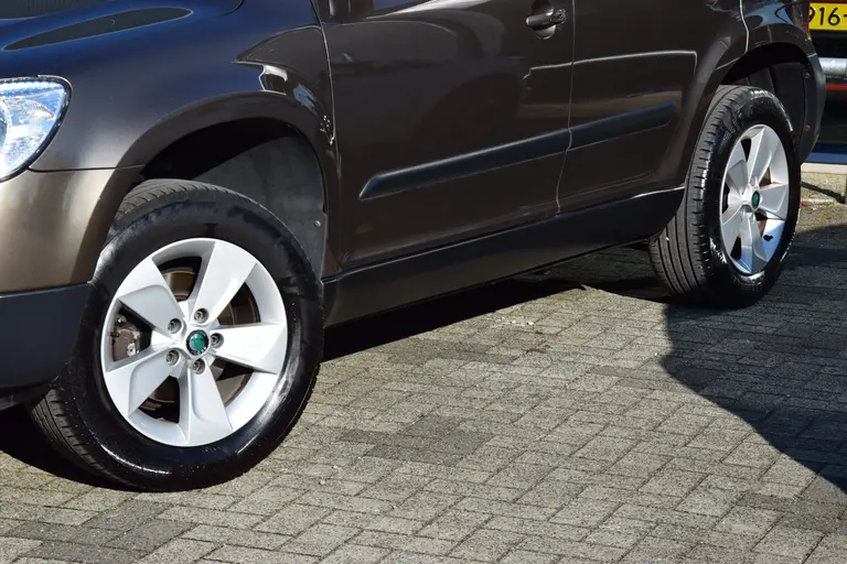 Skoda Yeti 1.2 TSI Comfort DSG Automaat | Org. NL | BOVAG Garantie | Trekhaak | Cruise Control | Airconditioning | 16'' Velgen | Parkeersensoren Achter | afbeelding 16
