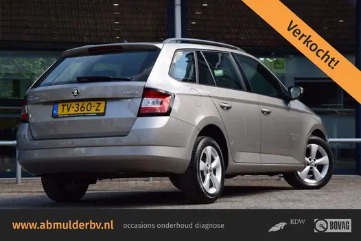 Skoda Fabia Combi 1.0 TSI Ambition 96PK | BOVAG Garantie | 15'' Velgen | Speed Limiter | Parkeersensoren Achter | Airconditioning | Apple Carplay/ Android Auto |