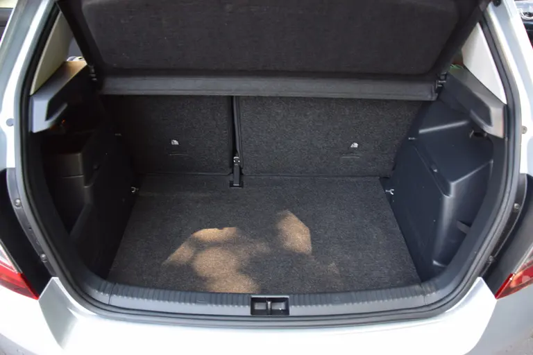 Skoda Fabia 1.0 TSI 96PK Ambition | Org. NL | BOVAG Garantie | Cruise & Climate Control | Parkeersensoren | 15'' Velgen | Apple Carplay/ Android Auto | LED Dagrijverlichting | afbeelding 26