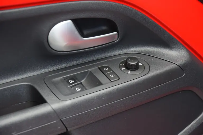 Volkswagen up! 1.0 BMT move up! | Org. NL | BOVAG Garantie | Airco | Bluetooth Telefoonverbinding | DAB Radio | Elektrische Ramen&Spiegels | LED Dagrijverlichting | afbeelding 22