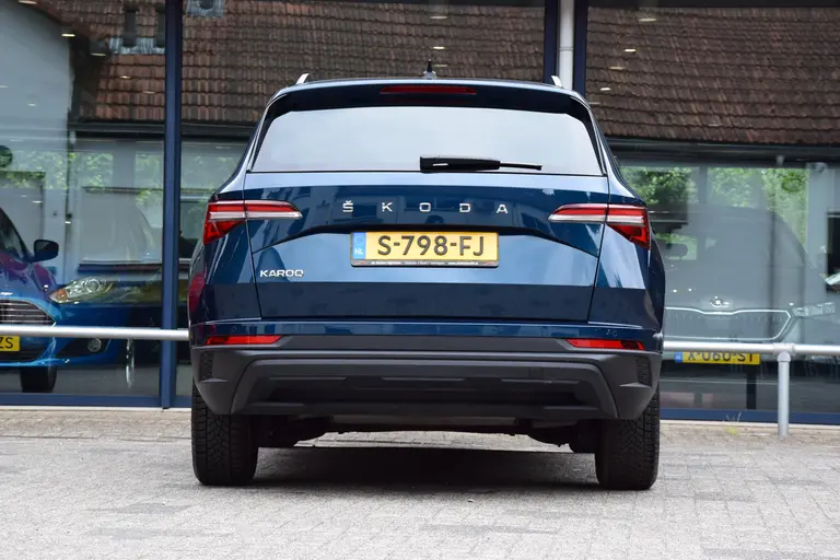 Skoda Karoq 1.0 TSI 110PK Business Edition | Org. NL | incl. BOVAG / Fabrieksgarantie | Navigatie | Full LED | Stoel&Stuurverwarming | Elektrische Kofferklep | Alcantara Bekleding | afbeelding 12