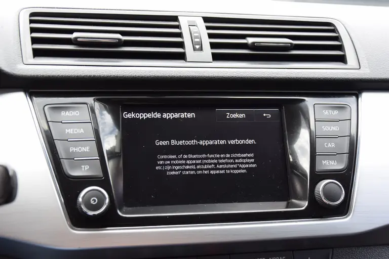 Skoda Fabia Combi 1.2 TSI Edition | Org. NL | BOVAG Garantie | 1e Eigenaar | Parkeersensoren Achter | 16'' Velgen | Stoelverwarming | Airco | Cruise Control | DAB Radio | afbeelding 18
