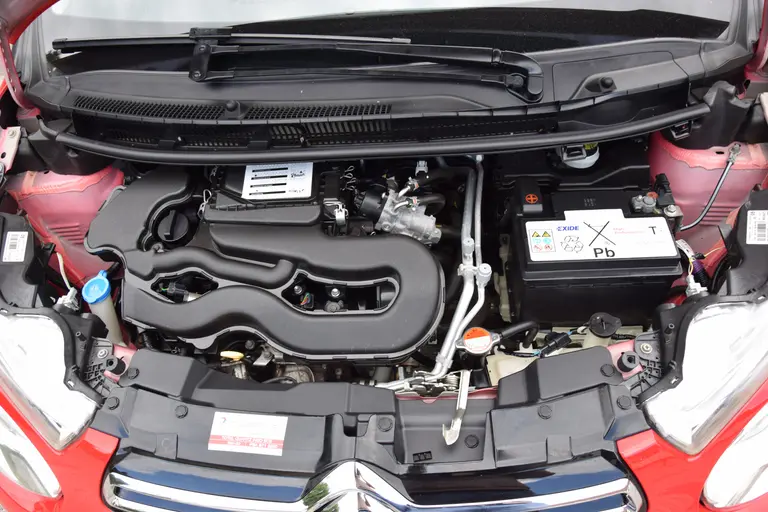 Citroën C1 1.0 VTi Shine | Org. NL | BOVAG Garantie | Achteruitrijcamera | Bluetooth | 15'' Velgen + All Season Banden | Climate Control | Multifunctioneel Stuur | Keurige Auto! | afbeelding 13