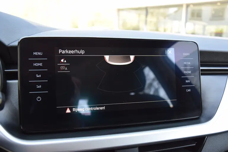 Skoda Scala 1.0 TSI 110PK Ambition | Fabrieksgarantie | Org. NL | Virtual Cockpit | PDC Achter | Navigatie | Full LED | Apple Carplay/Android Auto | Cruise Control | Verkeersbordherkenning | afbeelding 22