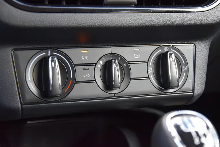 Skoda Kamiq 1.0 TSI Ambition | Org. NL | BOVAG Garantie | Apple Carplay/Android Auto | Cruise Control | Parkeersensoren Achter | Full LED | Airco | 16'' Velgen | Lane Assist | afbeelding 24