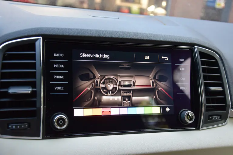 Skoda Karoq 1.5 TSI 150PK ACT Business Edition DSG Automaat | Org. NL | BOVAG Garantie | Lederen bekleding | Stoelverwarming | Stuurverwarming | Full LED koplampen | afbeelding 26