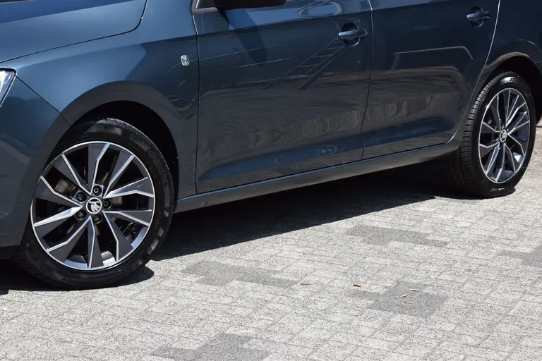 Skoda Rapid Spaceback 1.2 TSI 90PK Greentech Style Edition | Org. NL | BOVAG Garantie | Trekhaak | Navigatie | Stoelverwarming | 16'' Velgen | PDC Achter | Bluetooth | Multifunctioneel Stuurwiel | afbeelding 16