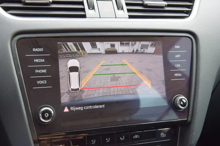 Skoda Octavia Combi 1.0 TSI 116PK Business Edition | Org. NL |  BOVAG Garantie | Navigatie | Achteruirijcamera | Cruise&Climate Control | PDC Achter | Apple Carplay/Android Auto | afbeelding 20