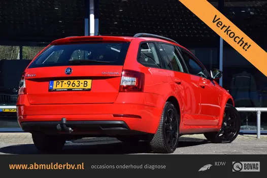 Skoda Octavia Combi 1.0 TSI Greentech Ambition Business DSG Automaat | Org. NL | BOVAG Garantie | Trekhaak | Panoramadak | 17'' Velgen | All Season Banden | Adaptive Cruise Control |