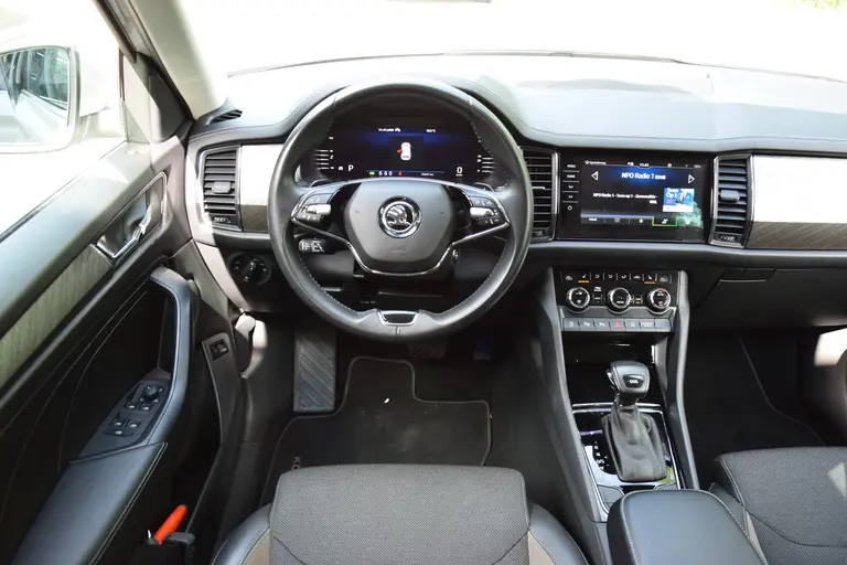 Skoda Kodiaq 1.5 TSI 150PK Business Edition Plus DSG Automaat | Org. NL | BOVAG Garantie | Trekhaak | Achteruitrijcamera | Adaptieve cruise control | Stoelverwarming | PDC Voor+Achter | afbeelding 5