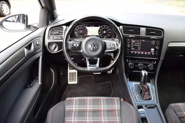 Volkswagen Golf 2.0 TSI 245PK GTI Performance DSG Automaat | Org. NL | BOVAG Garantie | Virtual Cockpit | Full LED | Adaptive Cruise Control | Flippers | PDC Voor&Achter | afbeelding 6