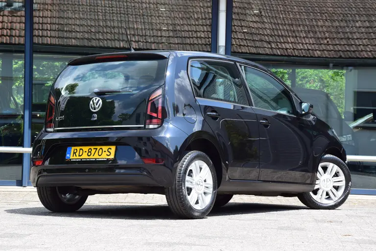 Volkswagen up! 1.0 BMT high up! 60PK | Org. NL | BOVAG Garantie | Cruise Control | Airco | Bluetooth Telefoonverbinding | 15'' Velgen | Parkeersensoren Achter | LED Dagrijverlichting | afbeelding 2