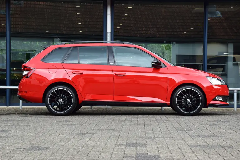 Skoda Fabia Combi 1.0 TSI 96PK Monte Carlo | Org. NL | rijklaar incl. BOVAG Garantie |  Automatische Airco | Stoelverwarming | Parkeersensoren | Cruise Control | afbeelding 5