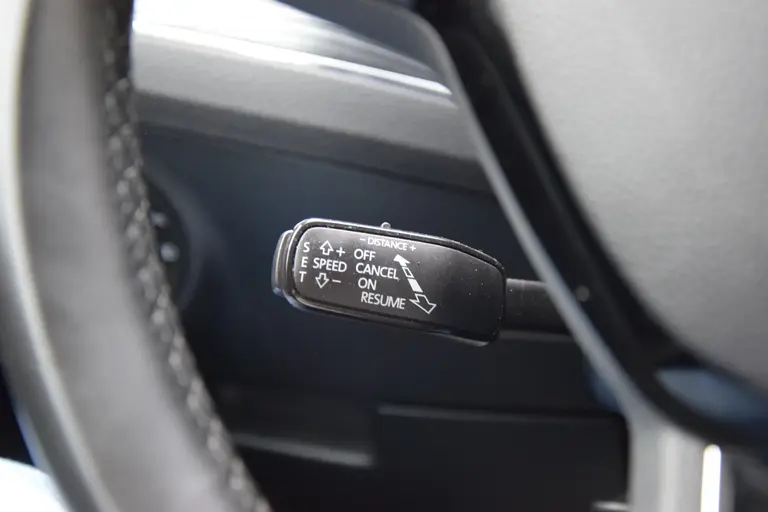 Skoda Superb Combi 1.5 TSI ACT 150PK Business Edition DSG Automaat | Org. NL | BOVAG Garantie | Trekhaak | Virtual dashboard | Apple Carplay/Android Auto | Elektrische bestuurdersstoel met geheugen | Verwarmde voorruit / Voorstoelen | afbeelding 33