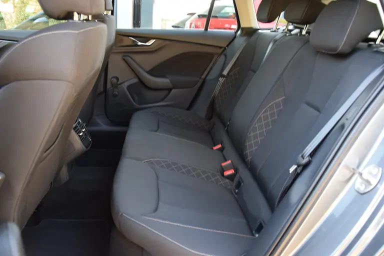 Skoda Scala 1.0 TSI 110PK Ambition | Fabrieksgarantie | Org. NL | Virtual Cockpit | PDC Achter | Navigatie | Full LED | Apple Carplay/Android Auto | Cruise Control | Verkeersbordherkenning | afbeelding 8