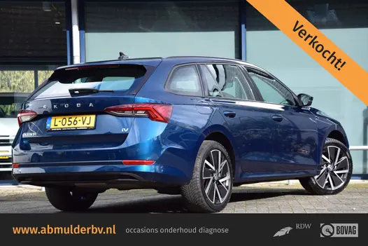 Skoda Octavia Combi 1.4 TSI 150PK iV PHEV Business Edition | Org. NL | BOVAG Garantie | SOH 91% | Plug in Hybride | Virtual Cockpit | Navigatie | Full LED | PDC Voor&Achter | Elektrische Kofferklep |
