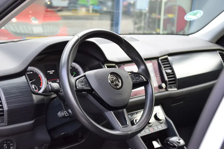 Skoda Kodiaq 1.5 TSI 150PK Business Edition 7-Persoons DSG Automaat | incl. BOVAG Garantie | NL-Auto | Adaptive Cruise Control | Achteruitrijcamera | Stoelverwarming | Navigatie | Full LED | Apple Carplay / Andoid Auto | afbeelding 18