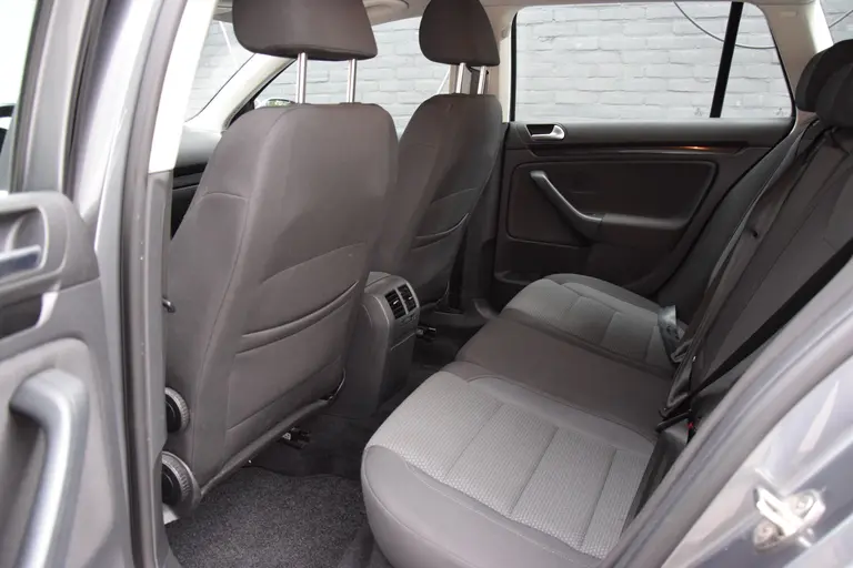 Volkswagen GOLF Variant 1.2 TSI Comfortline BlueMotion | Org. NL | APK 8-2026 | Trekhaak | Navigatie | All Season Banden | Cruise&Climate Control | Multifunctioneel Stuur | 17'' Velgen | afbeelding 7