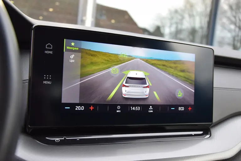 Skoda Octavia Combi 1.4 TSI iV 150PK PHEV Business Edition | Org. NL | BOVAG Garantie | Plug in Hybride | Virtual Cockpit | Navigatie | Full LED | PDC Voor&Achter | Elektrische Kofferklep | afbeelding 26