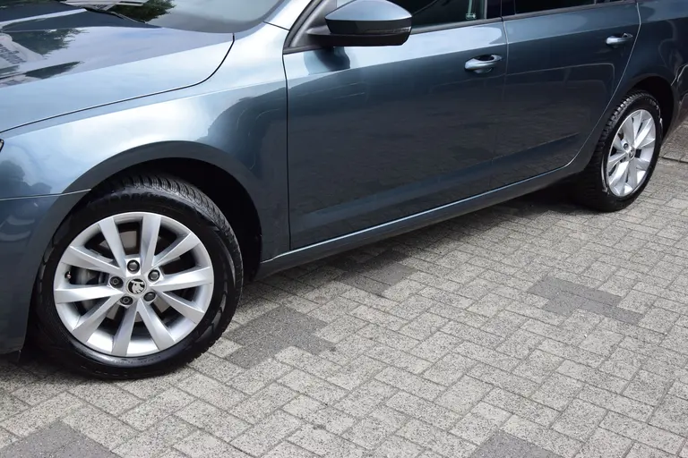 Skoda Octavia Combi 1.0 TSI 116PK Business Edition | Org. NL |  BOVAG Garantie | Navigatie | Achteruirijcamera | Cruise&Climate Control | PDC Achter | Apple Carplay/Android Auto | afbeelding 16