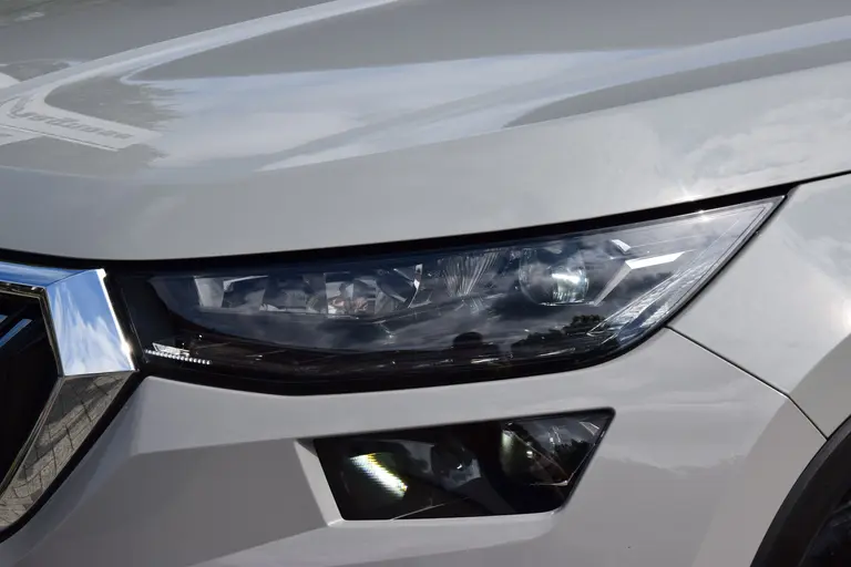 Skoda Kodiaq 1.5 TSI 150PK Business Edition Plus DSG Automaat | Org. NL | BOVAG Garantie | Trekhaak | Achteruitrijcamera | Adaptieve cruise control | Stoelverwarming | PDC Voor+Achter | afbeelding 38