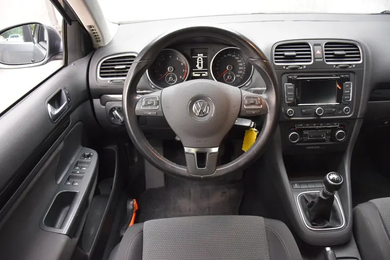 Volkswagen GOLF Variant 1.2 TSI Comfortline BlueMotion | Org. NL | APK 8-2026 | Trekhaak | Navigatie | All Season Banden | Cruise&Climate Control | Multifunctioneel Stuur | 17'' Velgen | afbeelding 6