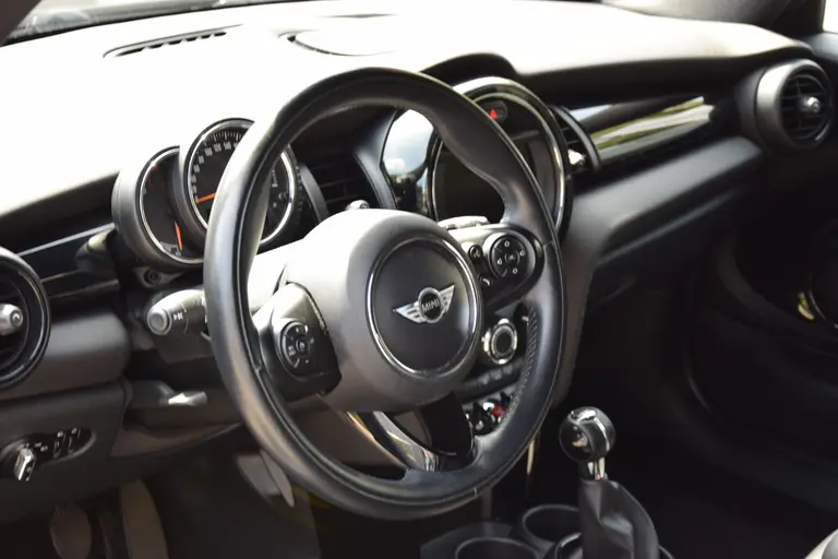 MINI Mini 1.2 One Business | Org. NL | BOVAG Garantie | Navigatie | Bluetooth Telefoonverbinding | Cruise Control | Airco | 15'' Velgen | Multifunctioneel Stuurwiel | afbeelding 15