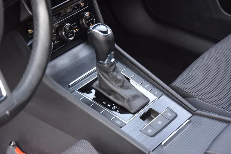 Skoda Superb Combi 1.5 TSI ACT 150PK Business Edition DSG Automaat | Org. NL | BOVAG Garantie | Apple Carplay/Android Auto | Elektrische Bestuurdersstoel | Verwarmde voorruit / Stoelen | afbeelding 20