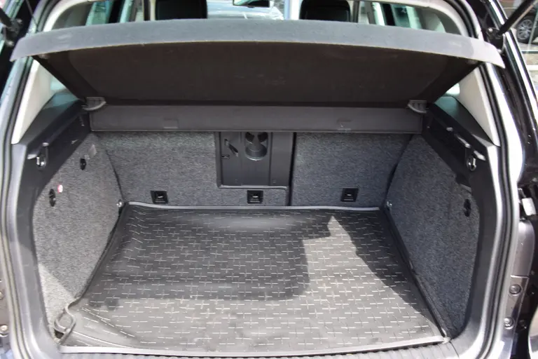 Volkswagen Tiguan 1.4 TSI Sport&Style 160PK | Trekhaak | Navigatie | Volledig Lederen Interieur | Parkeersensoren Achter | Xenon Verlichting | Stoelverwarming | Bluetooth Telefoonverbinding | afbeelding 28