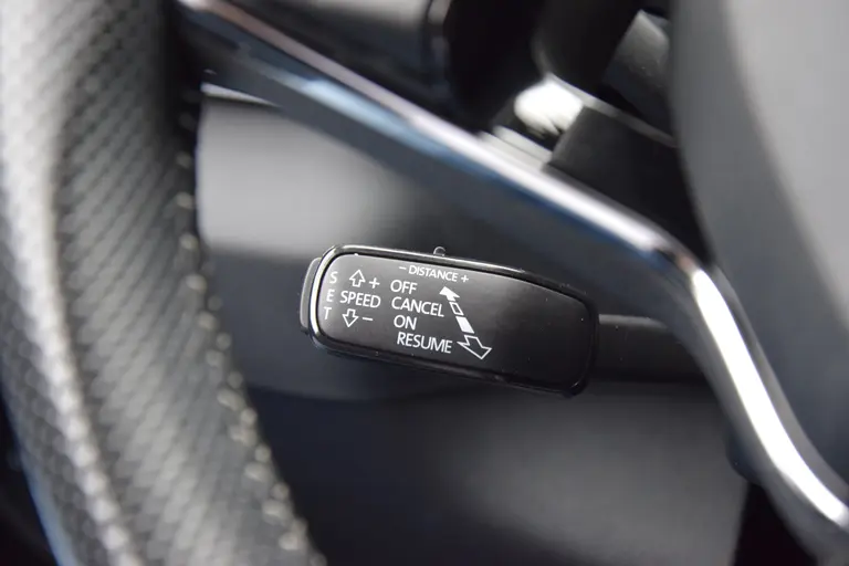 Skoda Karoq 1.5 TSI 150PK ACT Sportline Business DSG Automaat | Org. NL | BOVAG Garantie | 19'' Velgen | Virtual Cockpit | Achteruitrijcamera | Stoel/Stuur&Voorruitverwarming | afbeelding 30