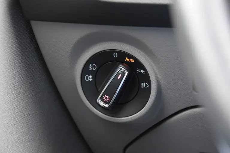 SEAT Leon 1.2 TSI 105PK Style Business | BOVAG Garantie | Cruise&Climate Control | Stoelverwarming | PDC Achter | 16'' Velgen Met All Season Banden | Bluetooth Telefoonverbinding | afbeelding 29