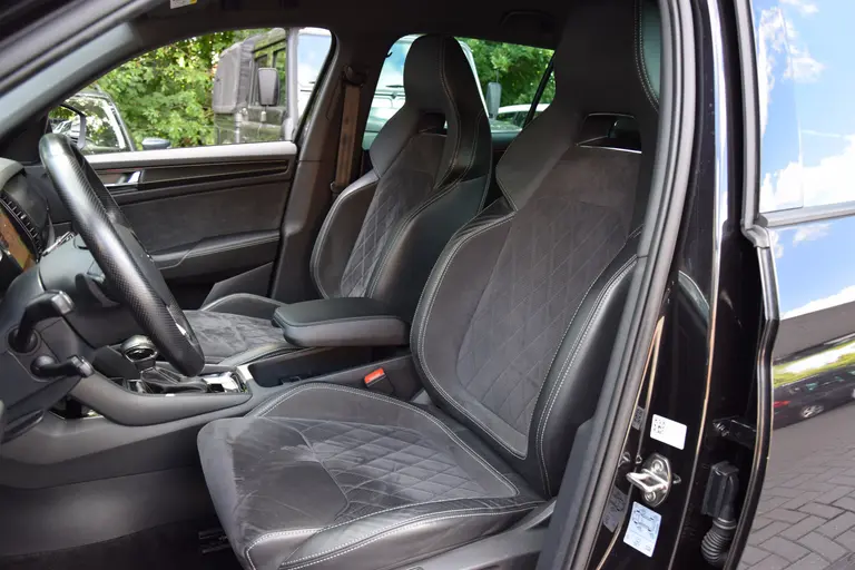Skoda Kodiaq 1.5 TSI 150PK Sportline Business DSG Automaat | Org. NL | BOVAG Garantie | Trekhaak |  Virtual Cockpit | Stoelverwarming | Camera | 20'' Velgen | Adaptive Cruise Control | Elektrische Kofferklep | afbeelding 9