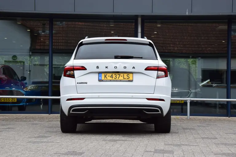 Skoda Karoq 1.5 TSI 150PK ACT Sportline Business DSG Automaat | Org. NL | BOVAG Garantie | 19'' Velgen | Virtual Cockpit | Achteruitrijcamera | Stoel/Stuur&Voorruitverwarming | afbeelding 12