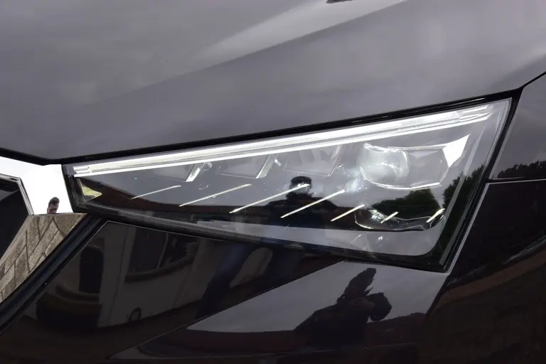 Skoda Scala 1.0 TSI Business Edition DSG Automaat | Org. NL | BOVAG Garantie | Virtual Cockpit | Stoelverwarming | 17'' Velgen Met All Season Banden | Cruise&Climate Control | Apple Carplay/Android Auto | afbeelding 30