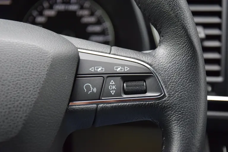 SEAT Leon 1.2 TSI 105PK Style Business | BOVAG Garantie | Cruise&Climate Control | Stoelverwarming | PDC Achter | 16'' Velgen Met All Season Banden | Bluetooth Telefoonverbinding | afbeelding 25
