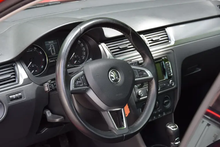 Skoda Rapid Spaceback 1.2 TSI Greentech Ambition Businessline Pro | Org. NL | Trekhaak | APK 6-2026 | Panoramadak | 17'' Velgen | Cruise Control | Airco | DAB+ Radio | afbeelding 19