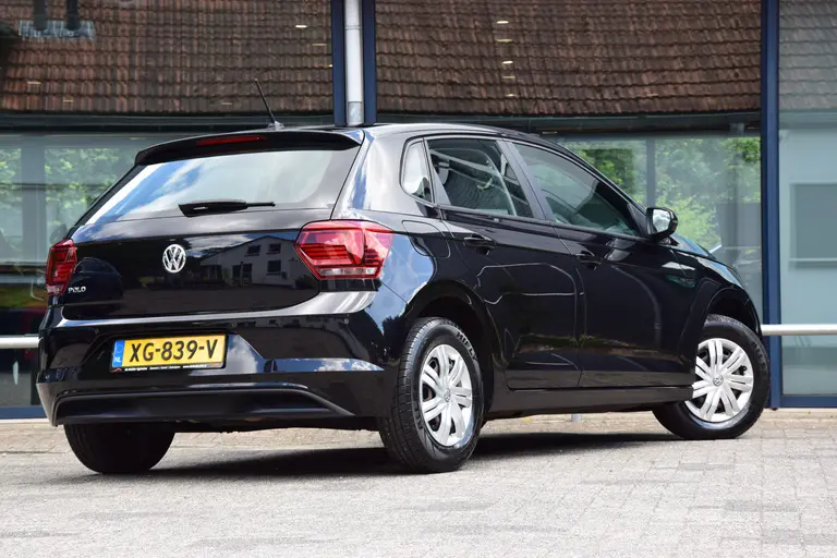 Volkswagen Polo 1.0 MPI Comfortline | BOVAG Garantie | All Season Banden | Parkeersensoren Achter | Speed Limiter | Bluetooth Telefoonverbinding | Goed Onderhouden | afbeelding 2