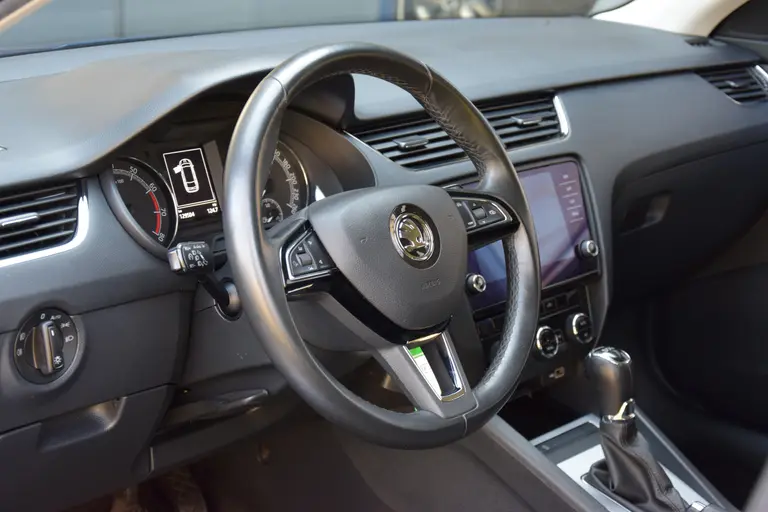 Skoda Octavia Combi 1.5 TSI 150PK Greentech Business Edition DSG Automaat | Org. NL | BOVAG Garantie | Trekhaak | Apple Carplay/ Android Auto | Cruise&Climate Control | Navigatie | afbeelding 17